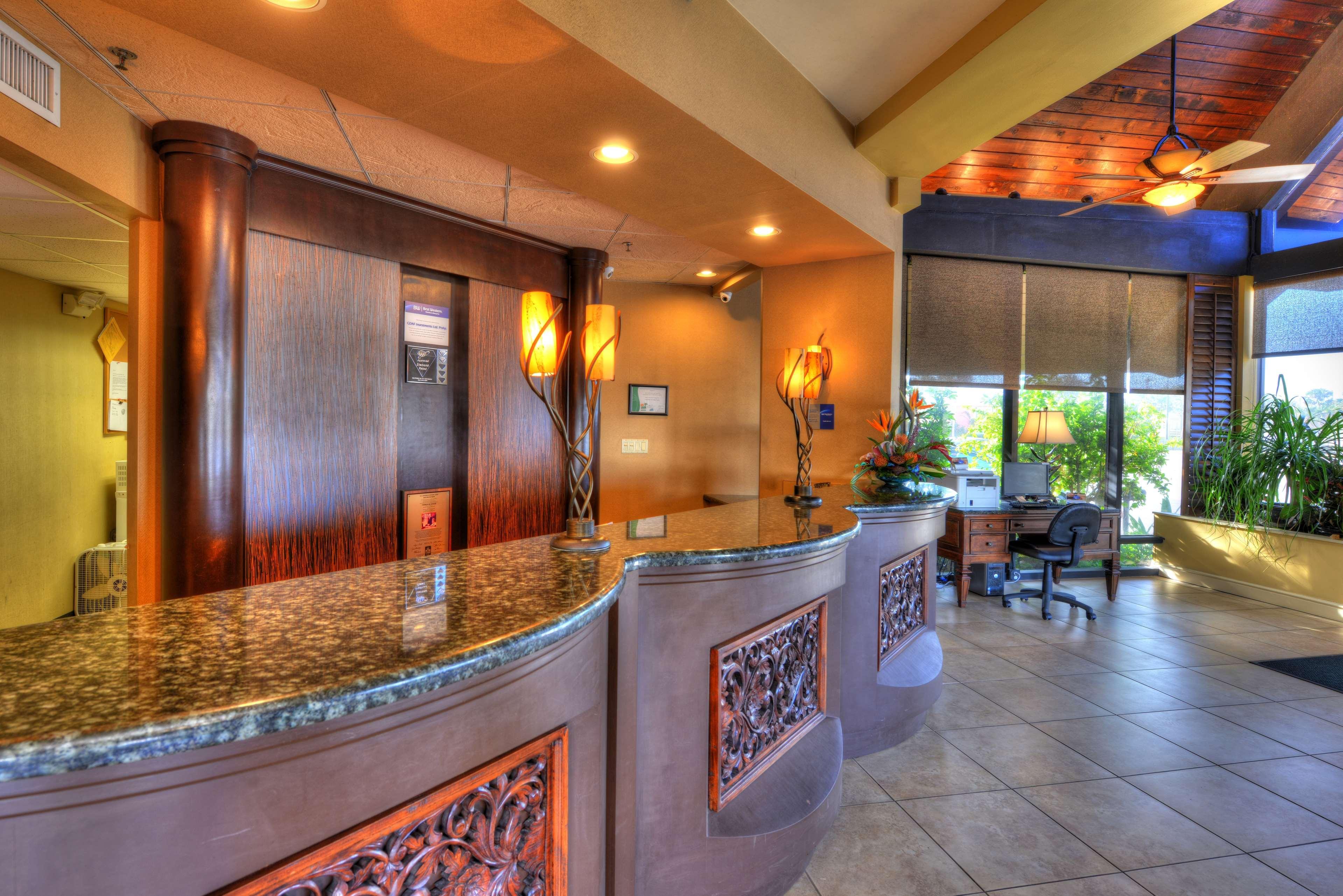 Best Western Aku Tiki Inn Daytona Beach Exterior photo
