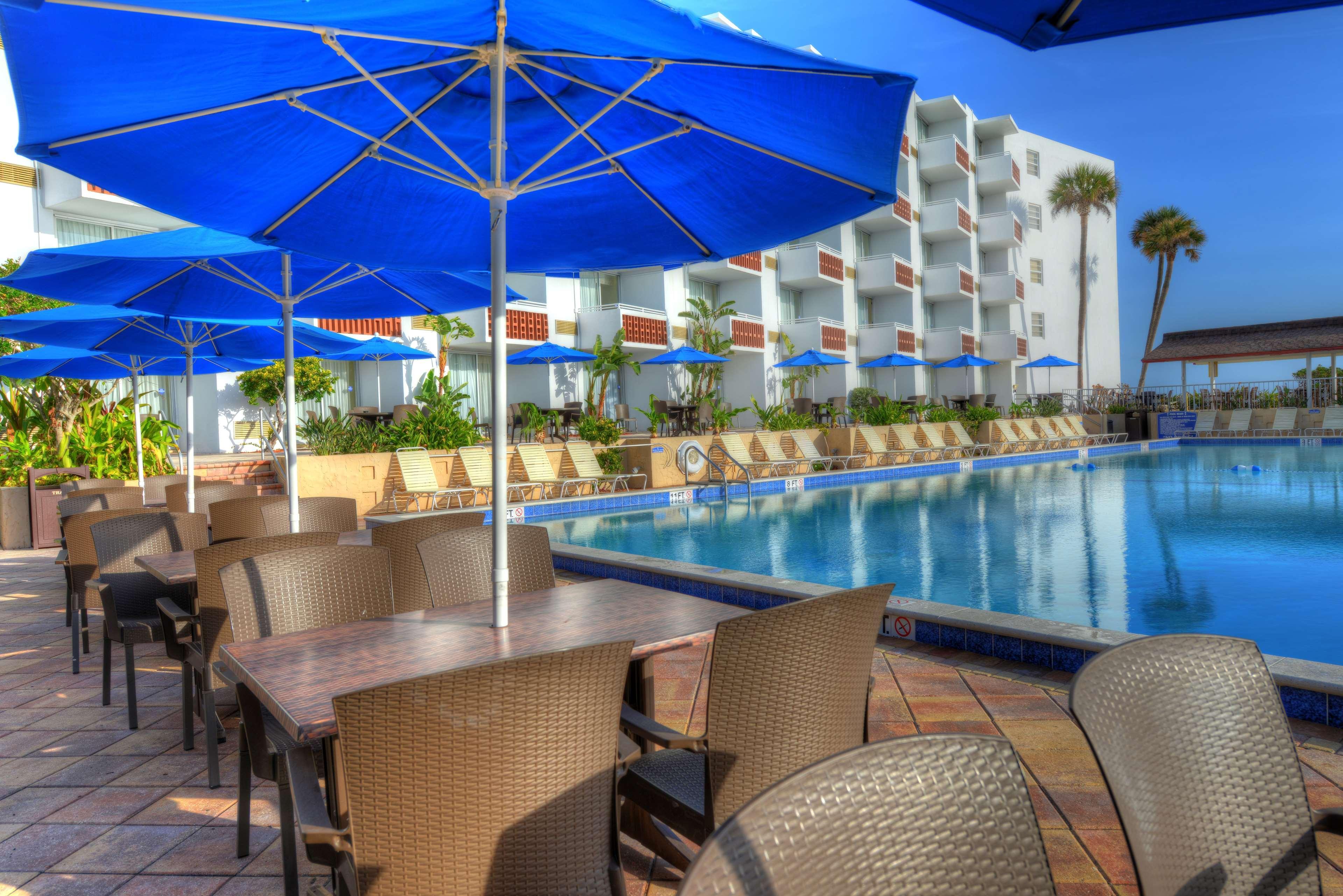 Best Western Aku Tiki Inn Daytona Beach Exterior photo
